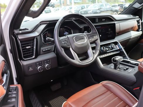 Used 2025 GMC Sierra 1500 Denali Ultimate AWD/4WD image 18