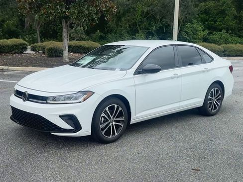 New 2025 Volkswagen Jetta Sport image 4