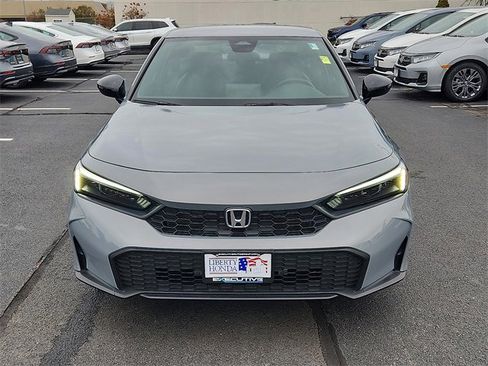 Used 2025 Honda Civic Sport image 2