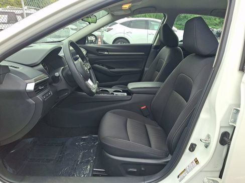Certified 2023 Nissan Altima 2.5 SV AWD/4WD image 15