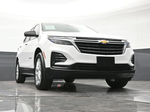 Used 2024 Chevrolet Equinox LS w/ LS Convenience Package FWD image 30
