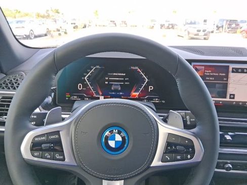 New 2026 BMW X5 xDrive50e w/ Executive Package AWD/4WD image 8
