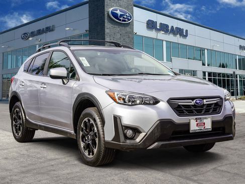 Certified 2023 Subaru Crosstrek 2.0i Premium w/ Popular Package #3 image 3