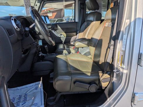 Used 2011 Jeep Wrangler Unlimited 70th Anniversary w/ Dual Top Group image 11