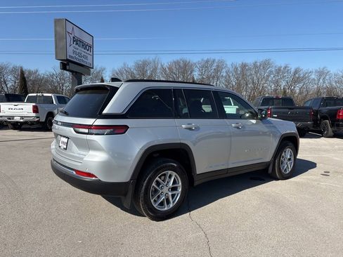 New 2026 Jeep Grand Cherokee Laredo X AWD/4WD image 3