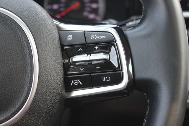 Used 2023 Kia Sorento S w/ Panoramic Sunroof Package AWD/4WD image 17