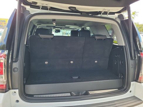 Used 2017 GMC Yukon SLT w/ Open Road Package RWD image 14