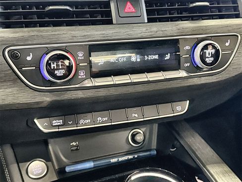 Used 2024 Audi A4 2.0T Premium Plus image 21