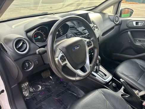 Used 2016 Ford Fiesta Titanium image 25