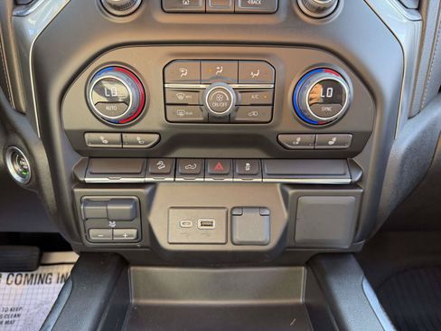 Certified 2022 Chevrolet Silverado 3500 LT w/ Convenience Package AWD/4WD image 20
