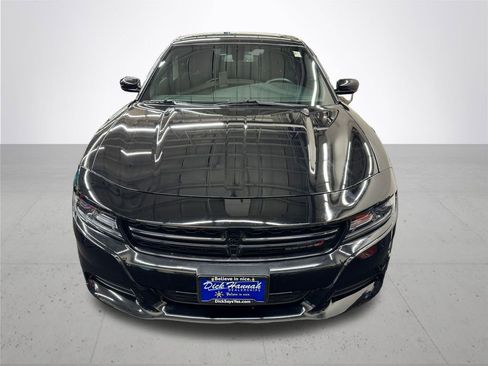 Used 2017 Dodge Charger SXT w/ Blacktop Package image 10