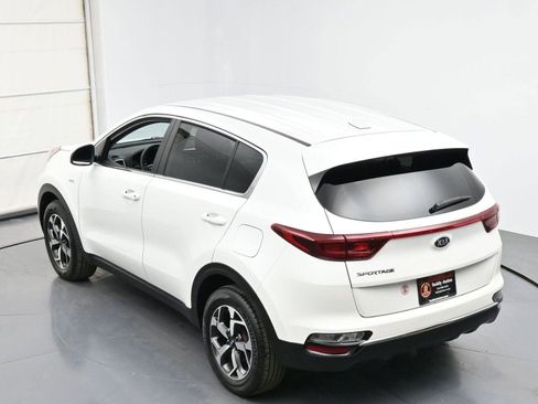 Used 2022 Kia Sportage LX AWD/4WD image 33
