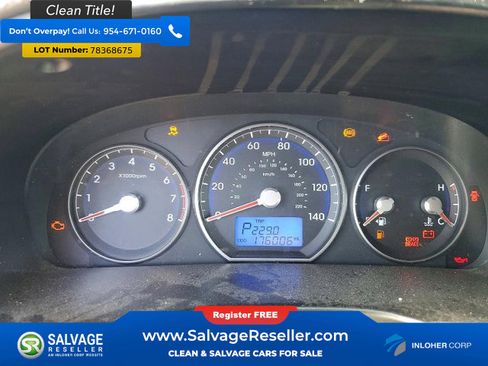 Used 2012 Hyundai Santa Fe GLS FWD image 12