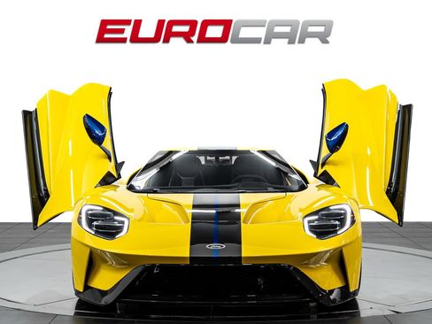 Used 2020 Ford GT Carbon Series RWD image 9