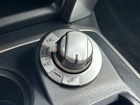 Used 2018 Toyota 4Runner Limited image 30