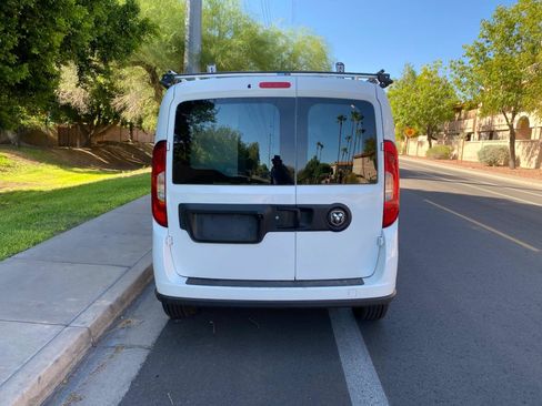 Used 2022 RAM ProMaster City Tradesman FWD image 9