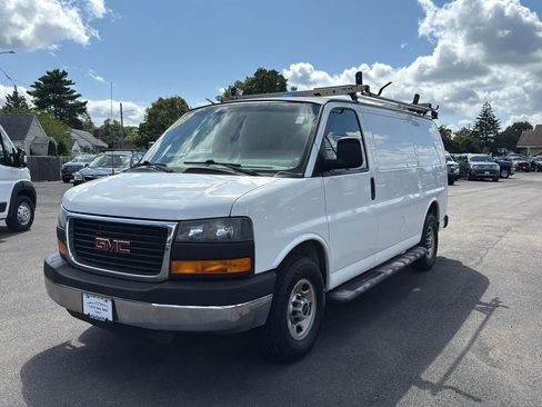 Used 2016 GMC Savana 2500 image 3