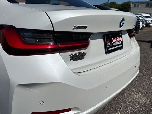 Used 2025 BMW 330i xDrive Sedan AWD/4WD image 45