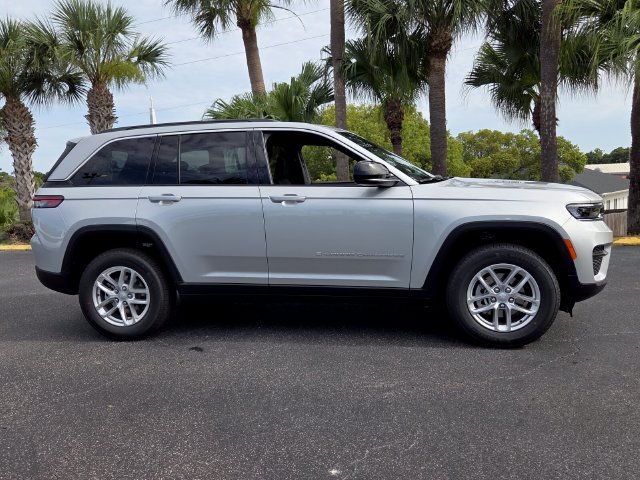 New 2026 Jeep Grand Cherokee Laredo X RWD image 9