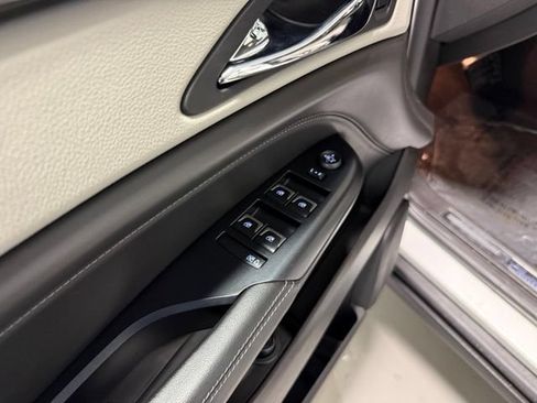 Used 2015 Cadillac SRX Premium AWD/4WD image 11