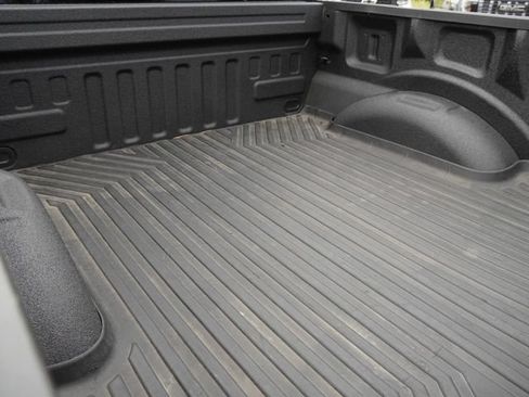 Used 2022 Ford F150 Lariat w/ Equipment Group 502A High AWD/4WD image 14