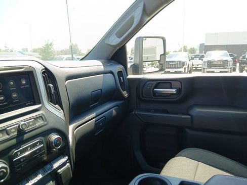 Certified 2022 Chevrolet Silverado 2500 Custom w/ Custom Convenience Package AWD/4WD image 19
