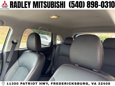 Used 2025 Mitsubishi Outlander Sport SE AWD/4WD image 2