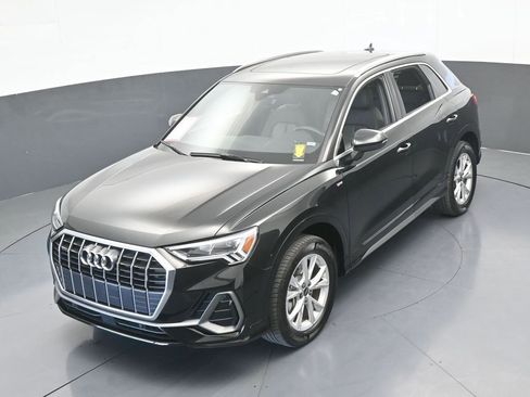 Used 2025 Audi Q3 2.0T Premium image 47