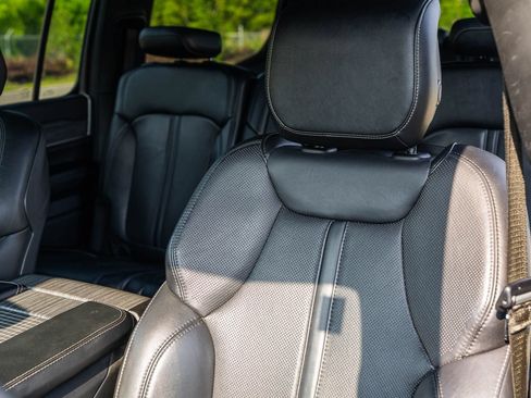 Used 2024 Jeep Wagoneer Series II w/ Flexible Seating Group RWD image 24