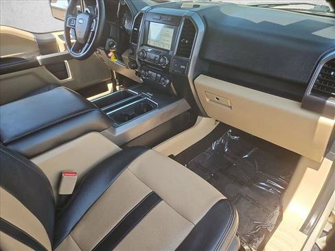 Used 2017 Ford F150 XLT w/ Equipment Group 302A Luxury AWD/4WD image 28