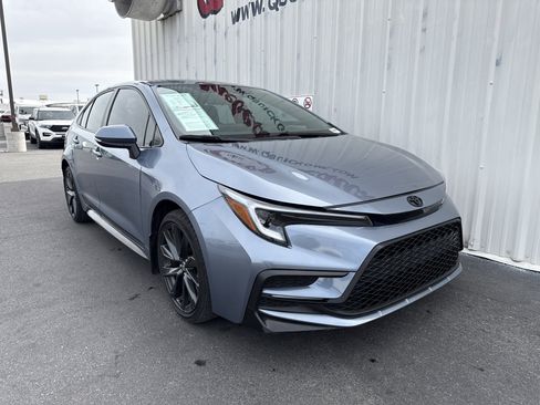 Used 2023 Toyota Corolla SE image 32