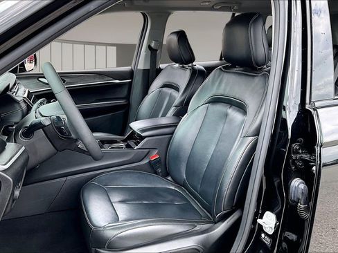 Used 2020 Jeep Grand Cherokee High Altitude AWD/4WD image 24
