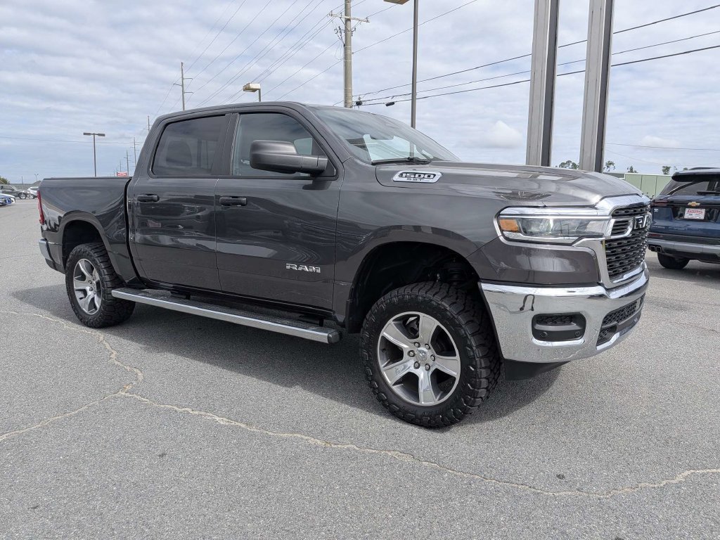 Used 2025 RAM 1500 Tradesman AWD/4WD image 2