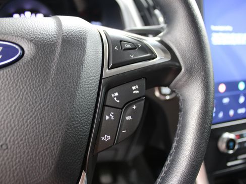 Used 2024 Ford Edge SEL AWD/4WD image 11
