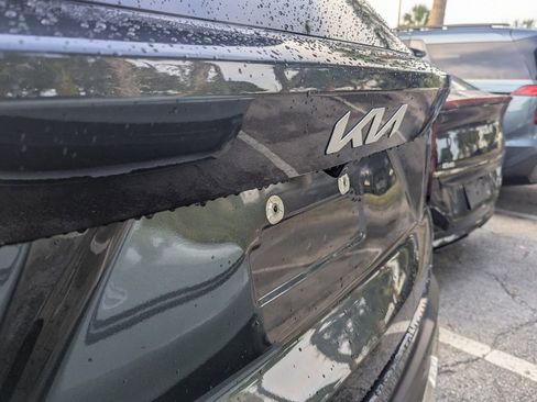 Used 2024 Kia Sorento S w/ Panoramic Sunroof Package FWD image 16