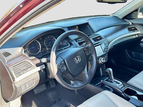 Used 2013 Honda Crosstour EX-L image 10