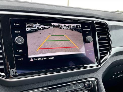 Used 2023 Volkswagen Atlas SEL R-Line image 27