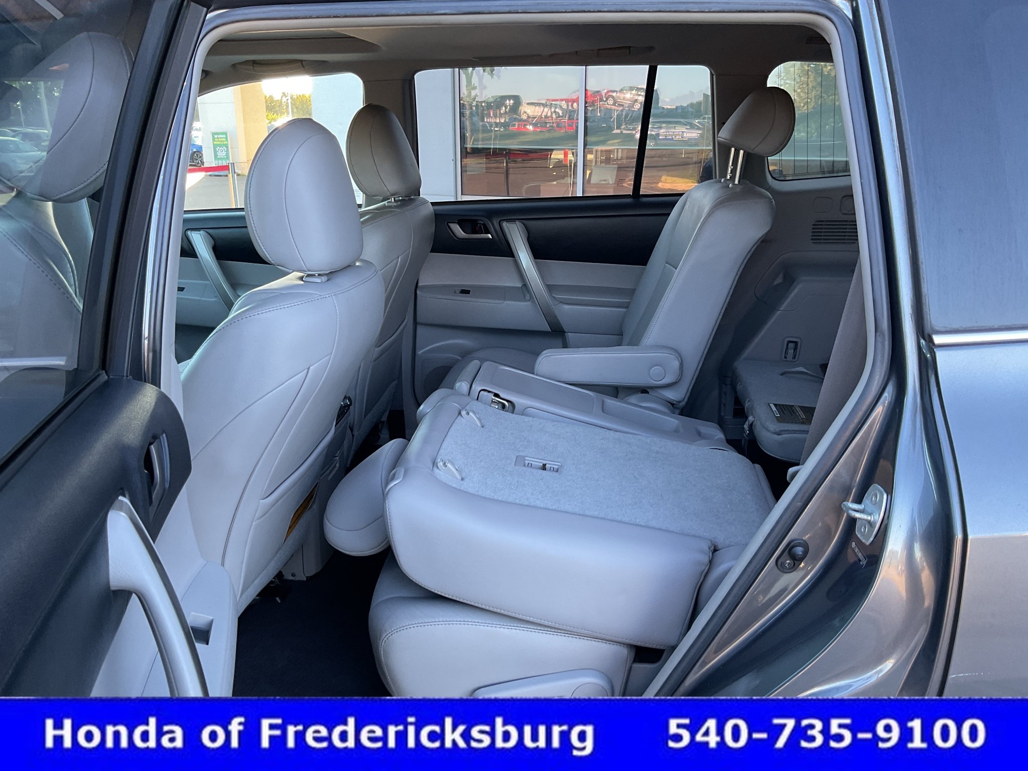 Used 2011 Toyota Highlander SE w/ Convenience Pkg AWD/4WD image 25