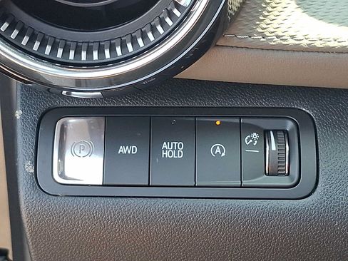 Used 2026 Chevrolet Equinox LT w/ Convenience Package II AWD/4WD image 25