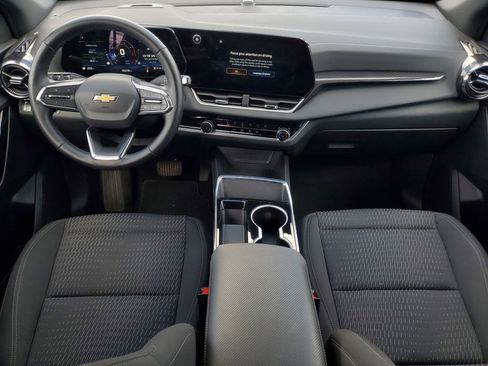 Used 2025 Chevrolet Equinox LT image 16