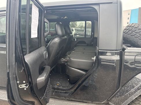 Used 2020 Jeep Gladiator Overland w/ Popular Equipment Package image 12