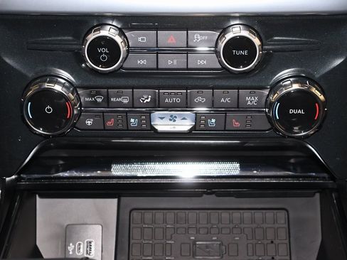 New 2025 Ford F150 Lariat w/ Equipment Group 502A High image 26