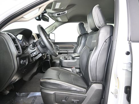 Used 2024 RAM 2500 Laramie AWD/4WD image 21