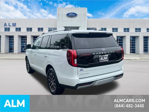 Certified 2025 Ford Expedition Platinum AWD/4WD image 8