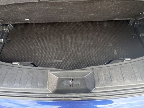 Used 2020 Nissan Rogue SV image 23