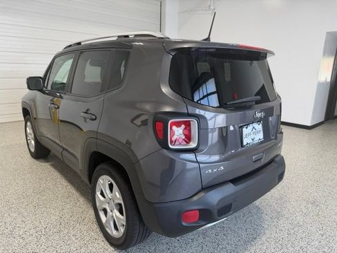 Used 2018 Jeep Renegade Limited AWD/4WD image 5