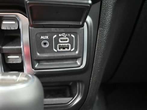 New 2026 Jeep Gladiator Sport AWD/4WD image 3