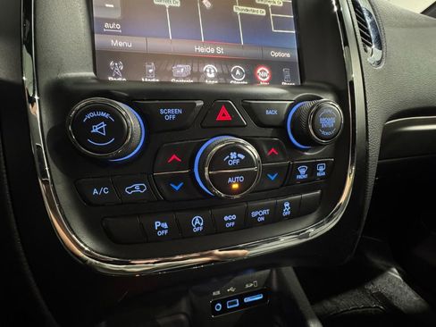 Used 2017 Dodge Durango GT w/ Premium Group image 21