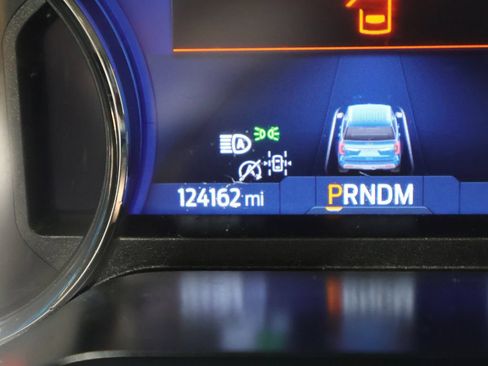Used 2023 Ford Expedition XLT AWD/4WD image 4