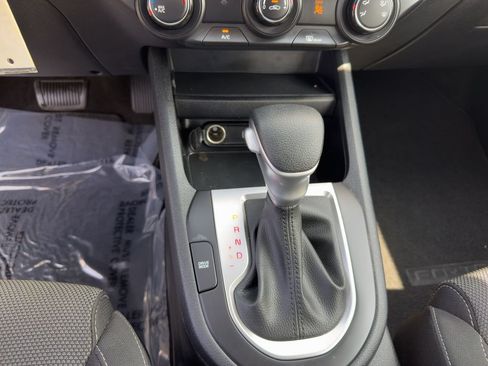 Used 2024 Kia Forte LXS w/ LXS Technology Package FWD image 25